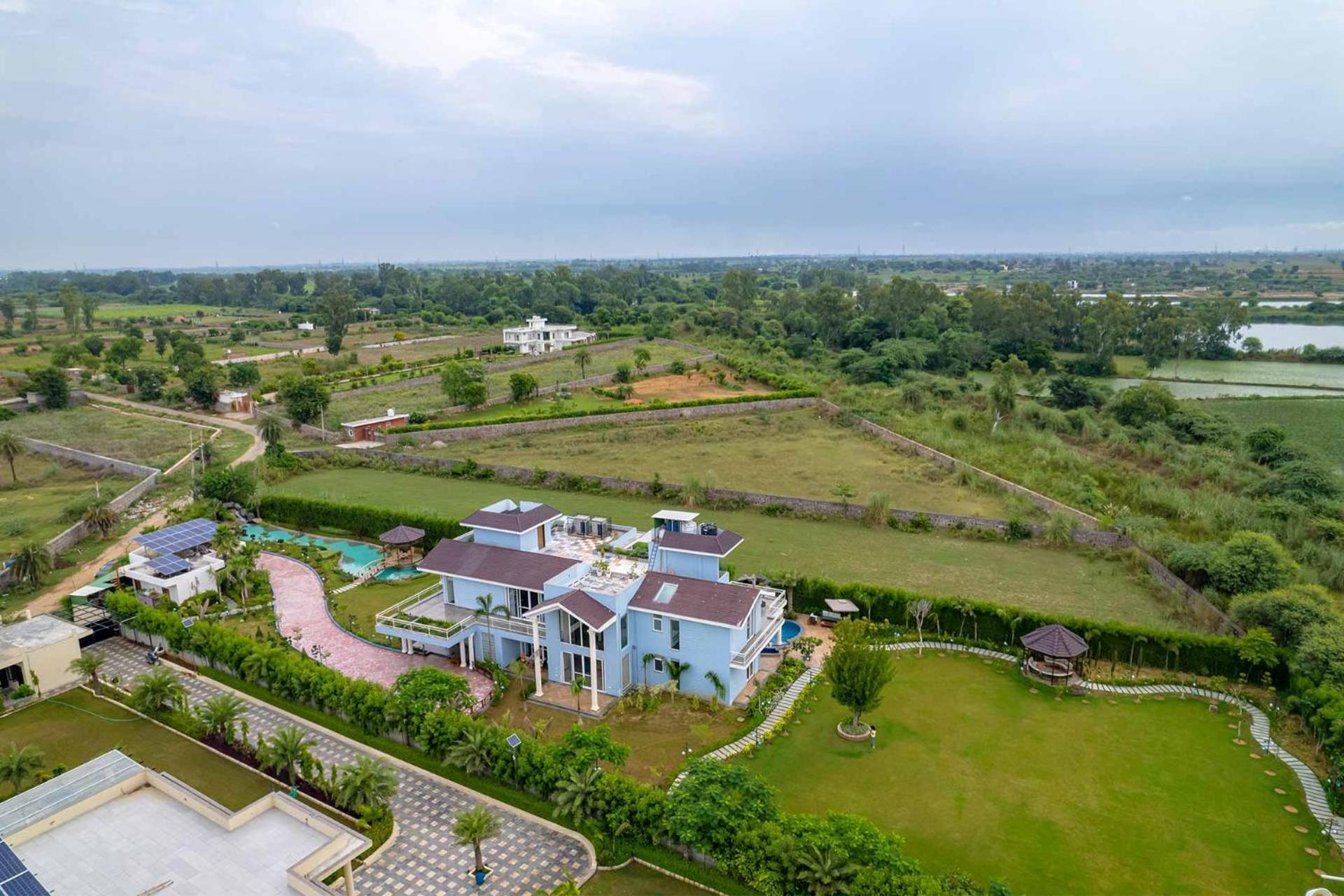 Stayvista At Serenity Farms With Pool, Lawn, Bonfire & Bbq Sohna Esterno foto